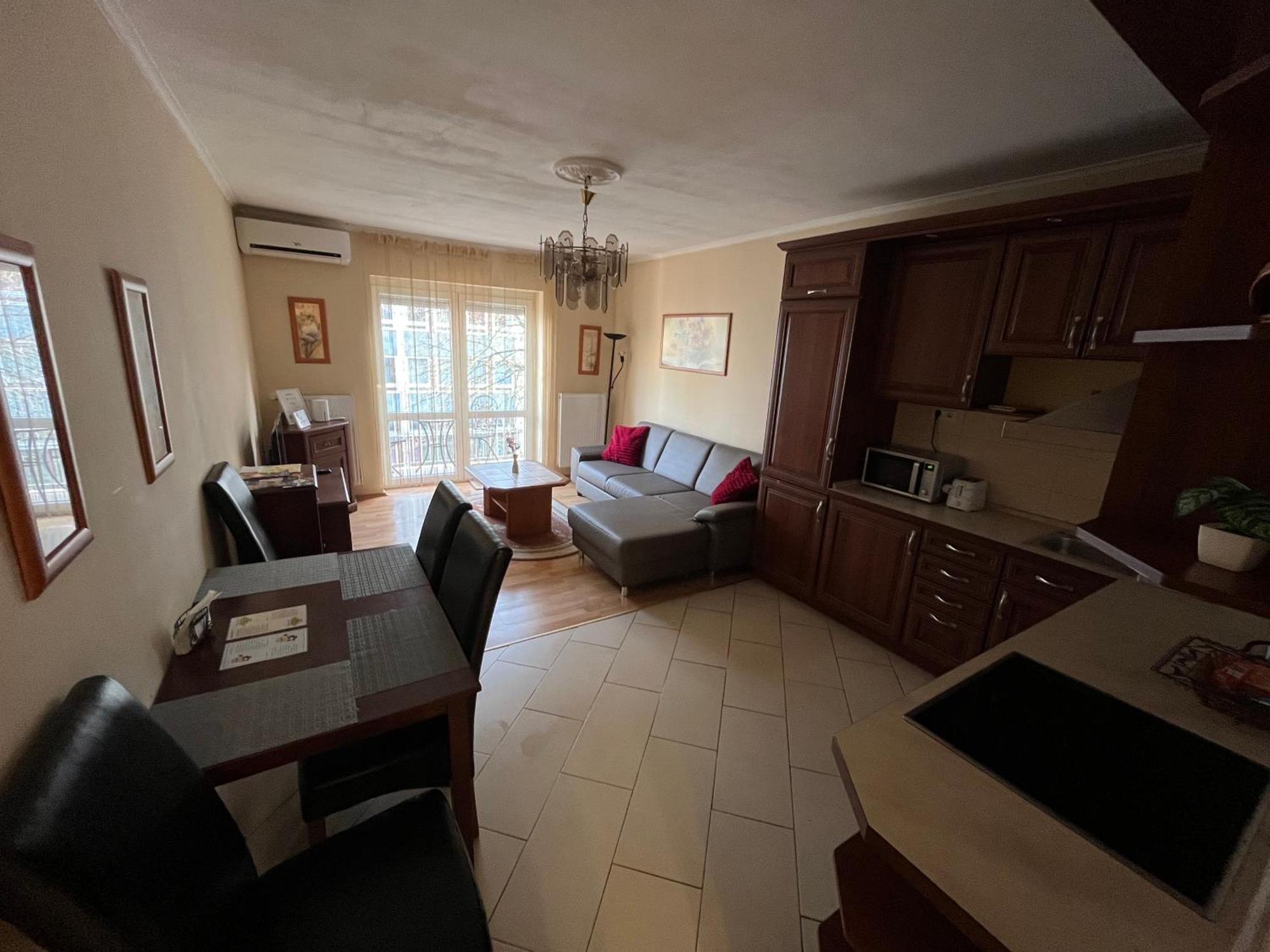 Moonlight Apartment Gyor Exterior photo